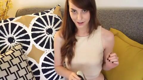 Bailee with the womanizer toy @0:23 and @0:36