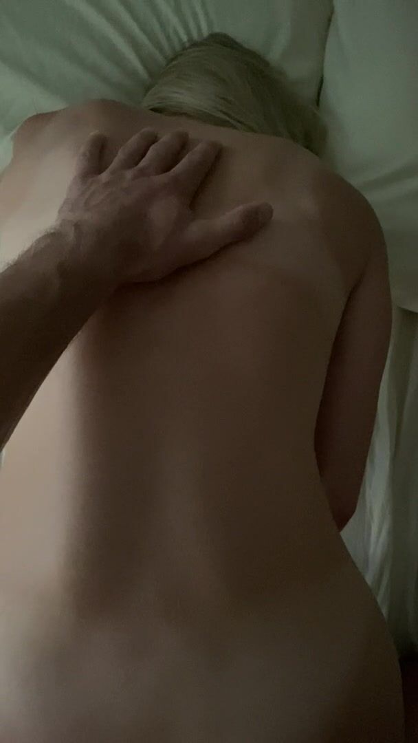 Another morning, another orgasm with the hitachi ♥️ #magic